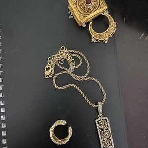 French Vintage Elegant Gold Roses Jewelry Set